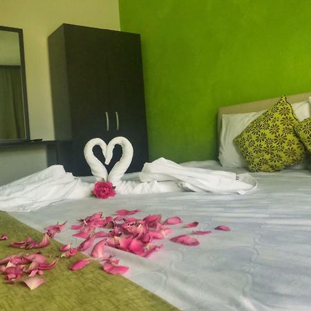 Etno Restoran Ranc Motel Radibus Kültér fotó