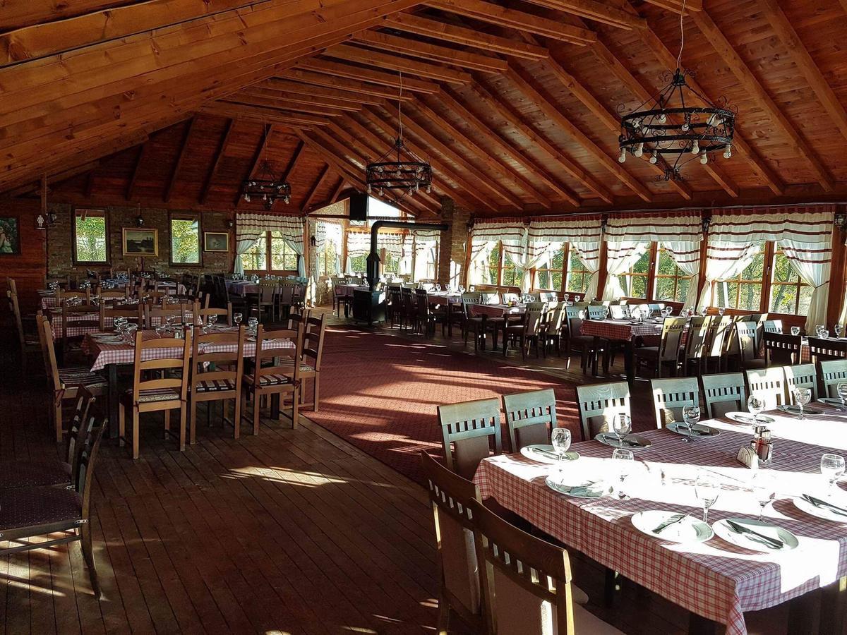 Etno Restoran Ranc Motel Radibus Kültér fotó