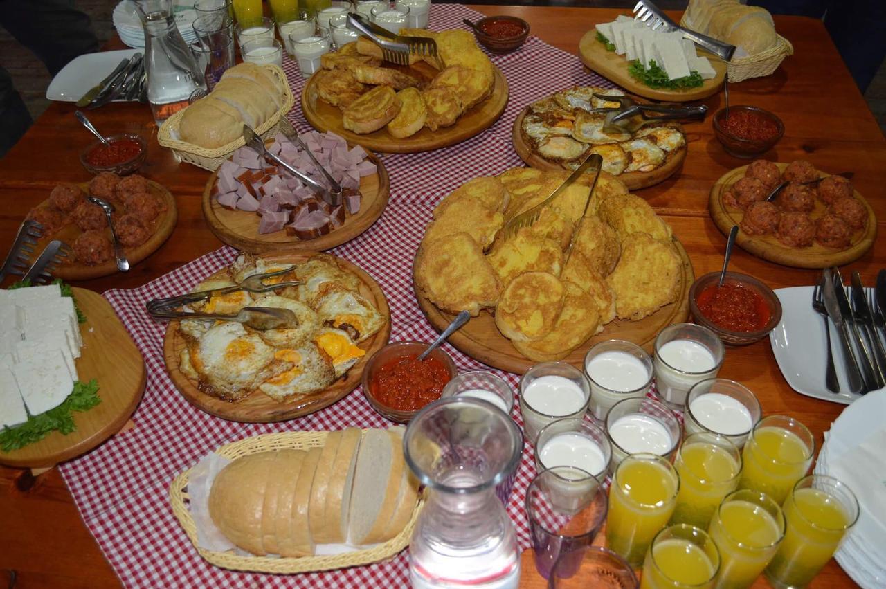 Etno Restoran Ranc Motel Radibus Kültér fotó
