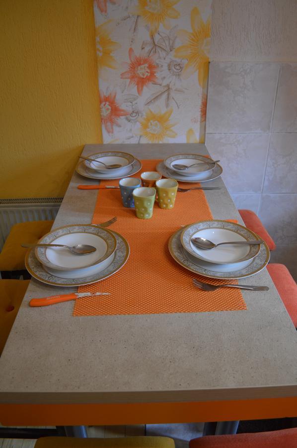 Etno Restoran Ranc Motel Radibus Kültér fotó